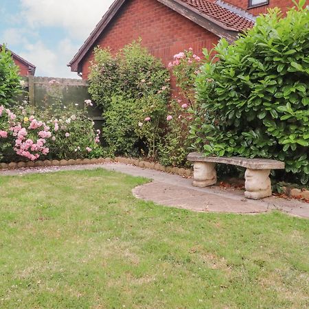 23 Wolsey Close Thornton  Eksteriør bilde