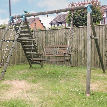 23 Wolsey Close Thornton  Eksteriør bilde