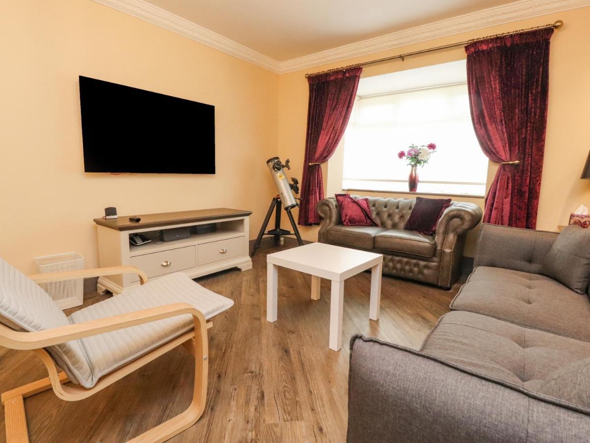 23 Wolsey Close Thornton  Eksteriør bilde