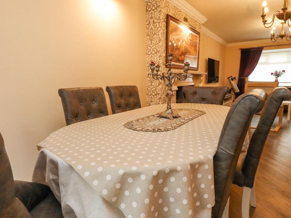 23 Wolsey Close Thornton  Eksteriør bilde